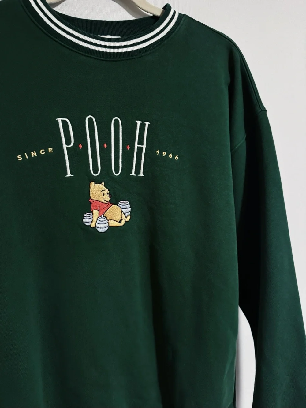 Disney - Green Embroidered Winnie the Pooh Crewneck Sweater